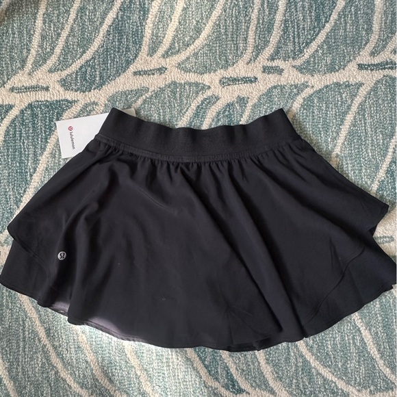 Lululemon Court Rival HR Tennis Skirt Sz 6 - Picture 2 of 3